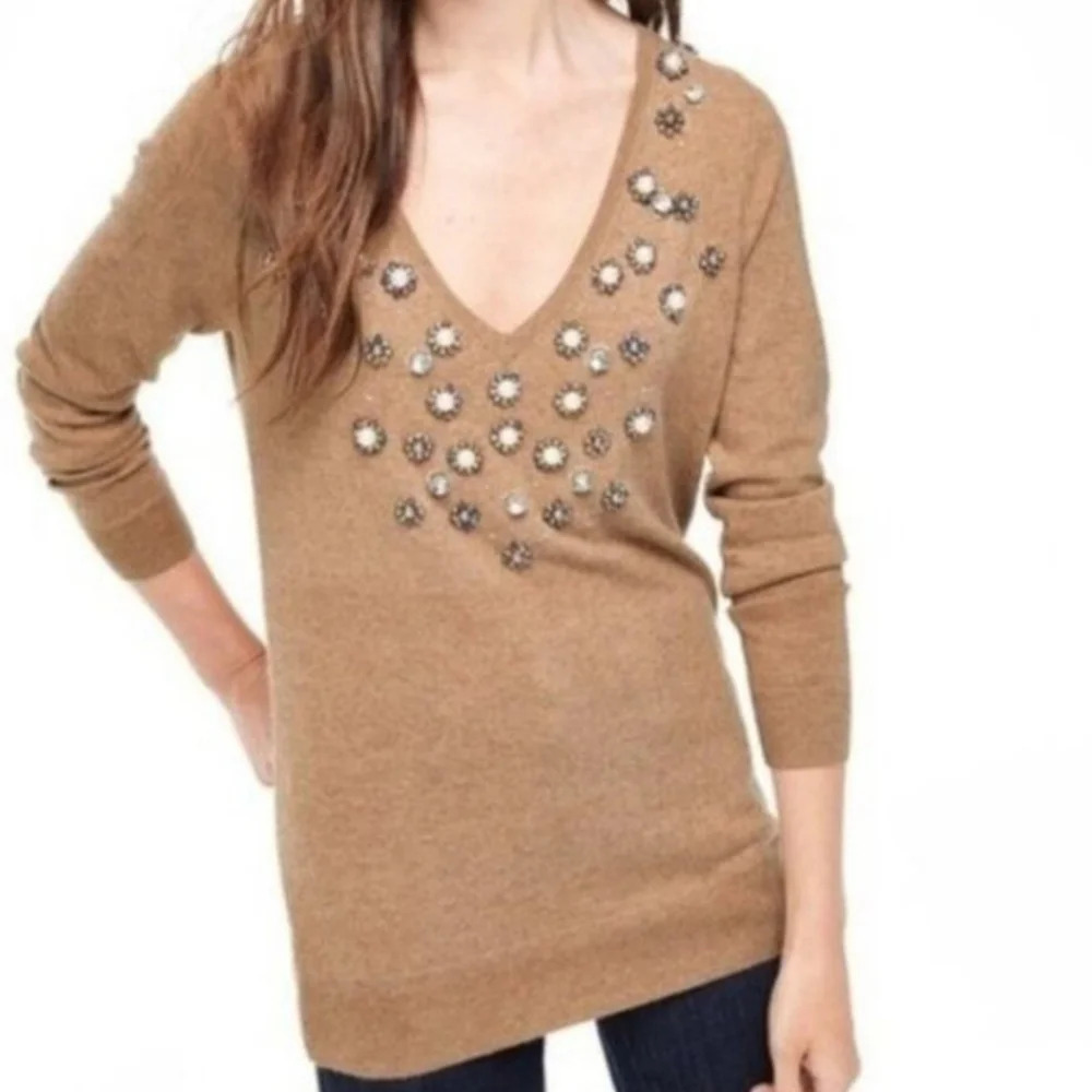 Boden V-Neck Cashmere Wool Blend V-Neck Jeweled Long Sleeve Sweater